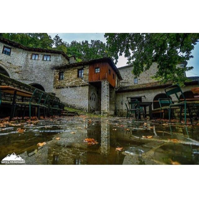 Koukkoúlion Mystic Lake מראה חיצוני תמונה